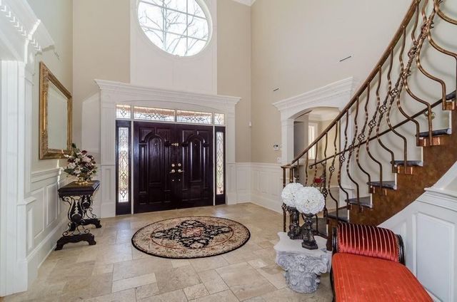 56 Sears Rd, Southborough, MA 01772