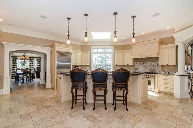 56 Sears Rd, Southborough, MA 01772