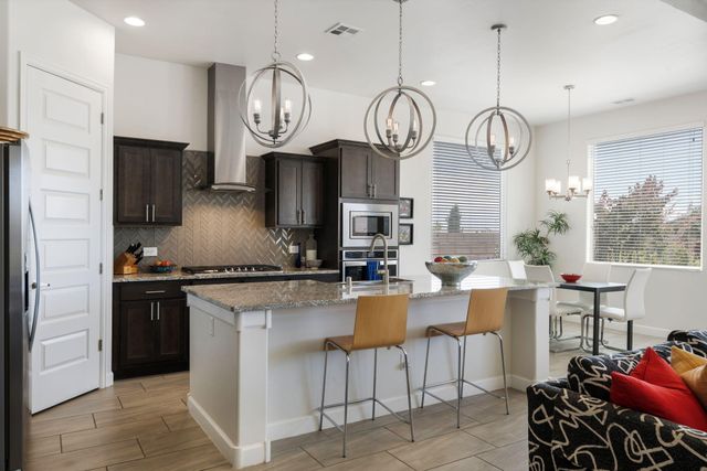 7046 Crystal Drive NE, Rio Rancho, NM 87144
