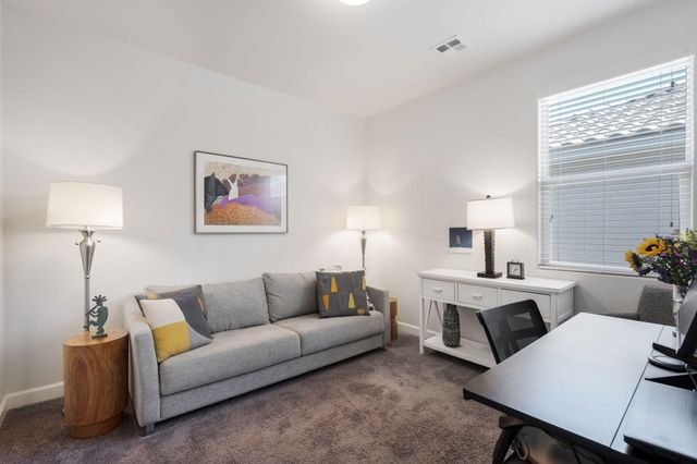 7046 Crystal Drive NE, Rio Rancho, NM 87144