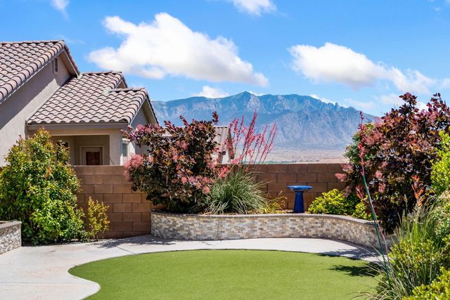7046 Crystal Drive NE, Rio Rancho, NM 87144