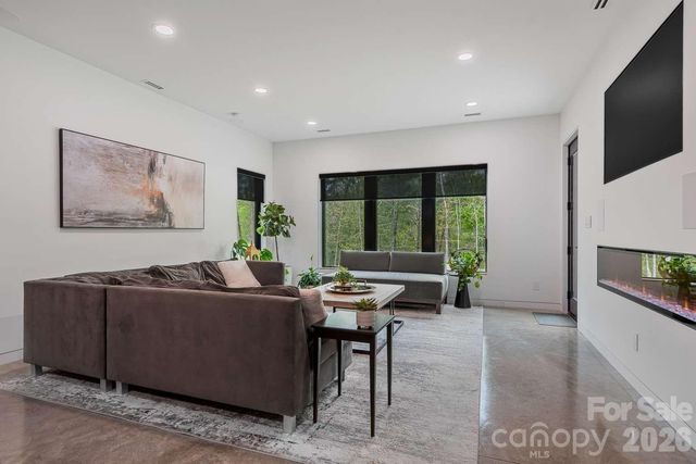 444 Starnes Circle Drive, Taylorsville, NC 28681