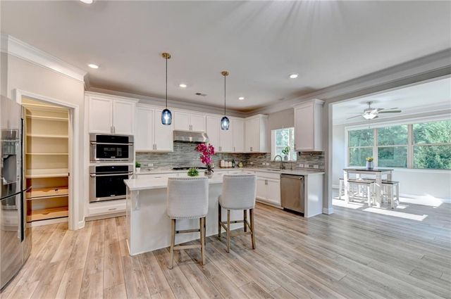 6060 Ashborough Park, Cumming, GA 30040