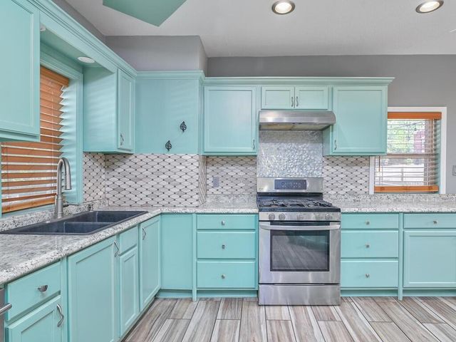 2943 Garfield Avenue, Kansas City, MO 64109