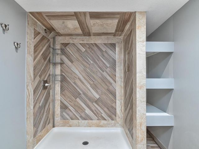 2943 Garfield Avenue, Kansas City, MO 64109