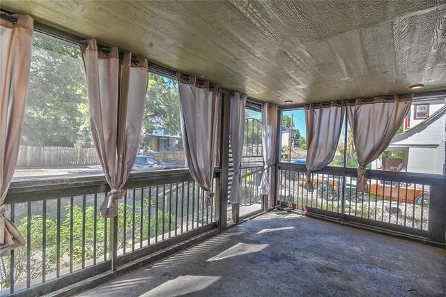 2943 Garfield Avenue, Kansas City, MO 64109