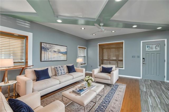 2943 Garfield Avenue, Kansas City, MO 64109