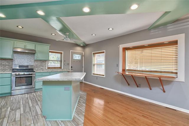 2943 Garfield Avenue, Kansas City, MO 64109