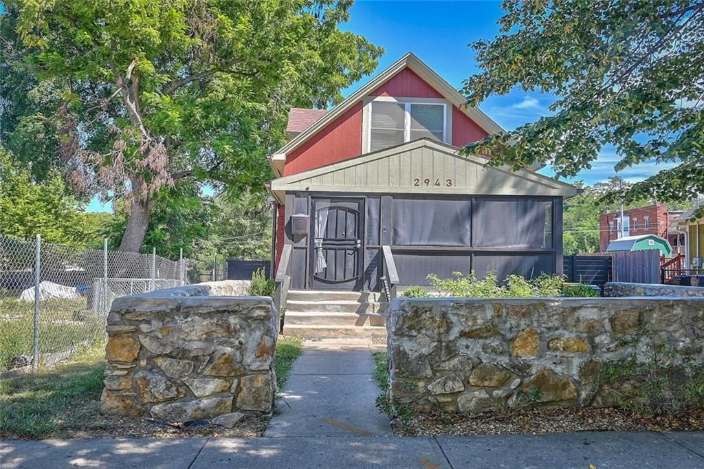 2943 Garfield Avenue, Kansas City, MO 64109