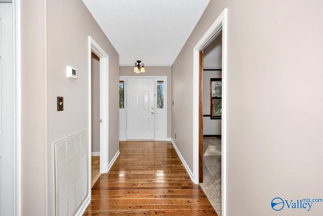 2425 Gaboury Lane NE, Huntsville, AL 35811