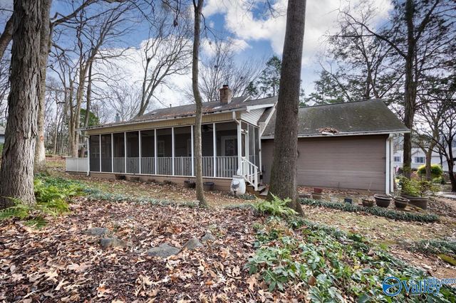 2425 Gaboury Lane NE, Huntsville, AL 35811