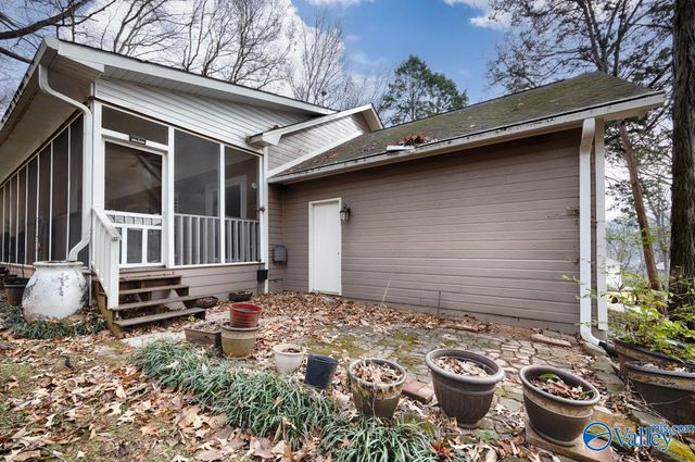 2425 Gaboury Lane NE, Huntsville, AL 35811