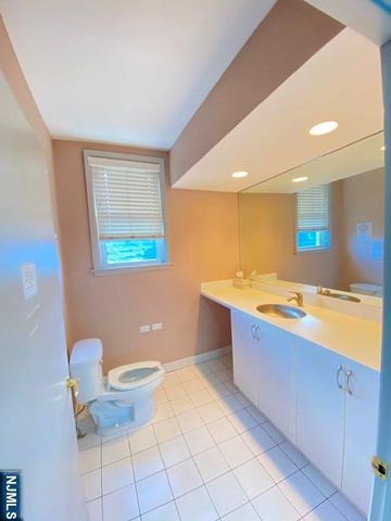 7400 Bergenline Avenue, North Bergen, NJ 07047