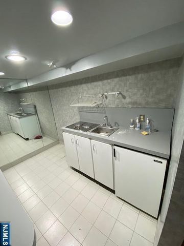 7400 Bergenline Avenue, North Bergen, NJ 07047