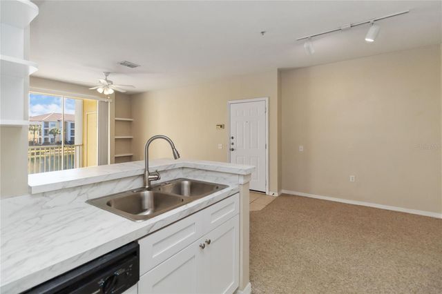 1275 LAKE SHADOW CIRCLE 13206, Maitland, FL 32751