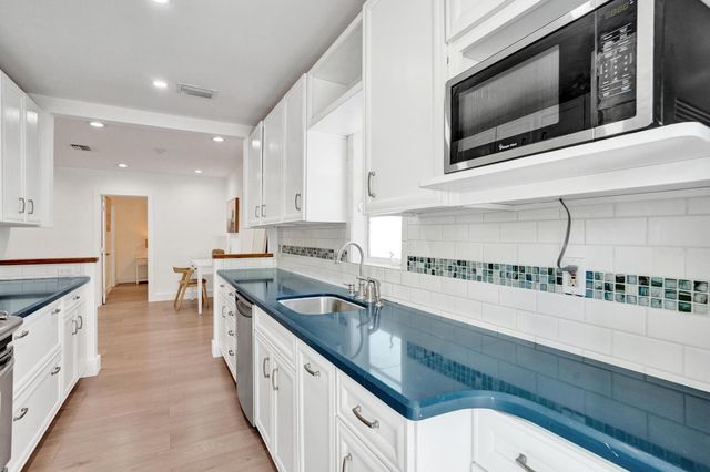 1524 SE 1st Street, Fort Lauderdale, FL 33301