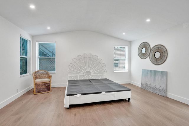 1524 SE 1st Street, Fort Lauderdale, FL 33301