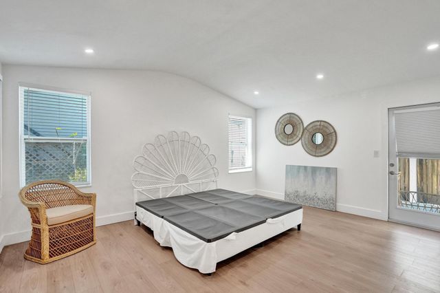 1524 SE 1st Street, Fort Lauderdale, FL 33301