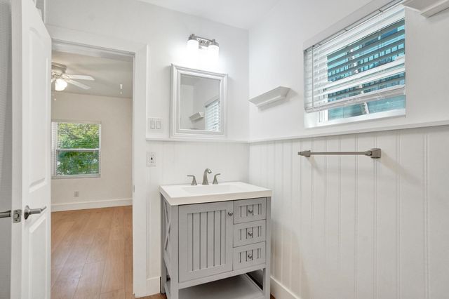 1524 SE 1st Street, Fort Lauderdale, FL 33301