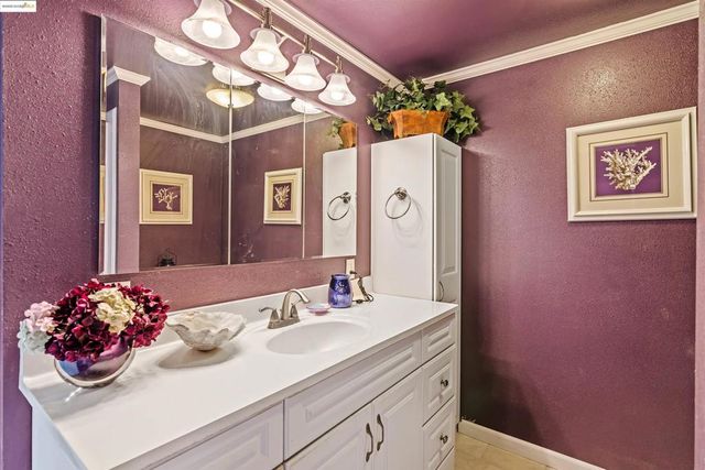 3605 Hawthorne Dr, Bethel Island, CA 94511