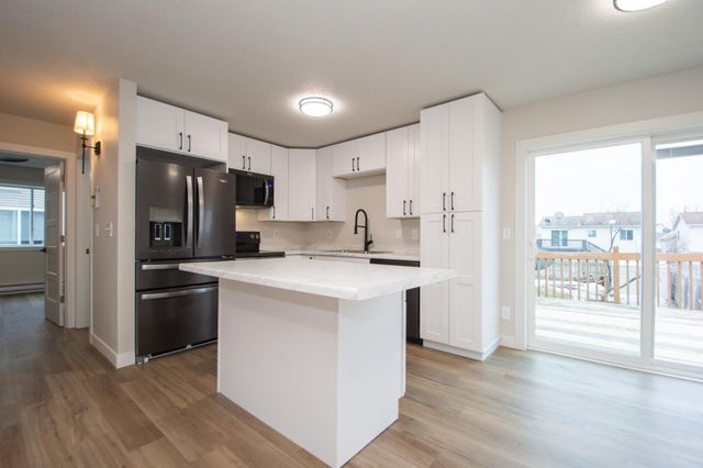 1824 56th Avenue S, Fargo, ND 58104