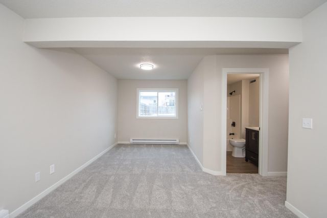 1824 56th Avenue S, Fargo, ND 58104