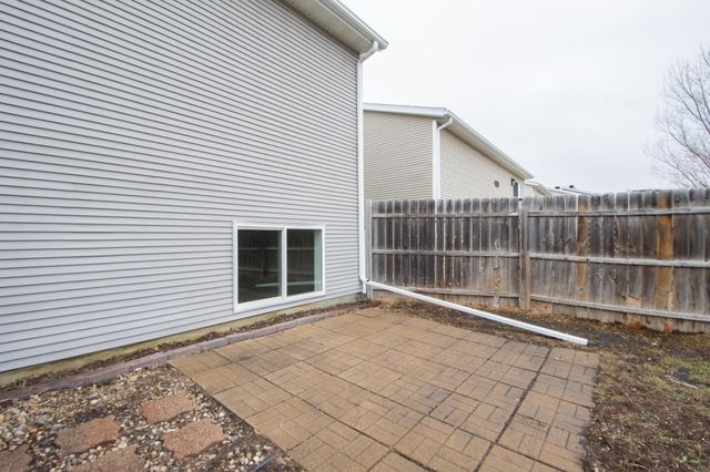 1824 56th Avenue S, Fargo, ND 58104