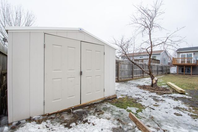 1824 56th Avenue S, Fargo, ND 58104