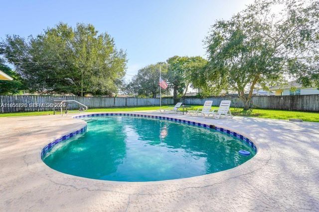 714 NE Lanfair St, Port St. Lucie, FL 34983