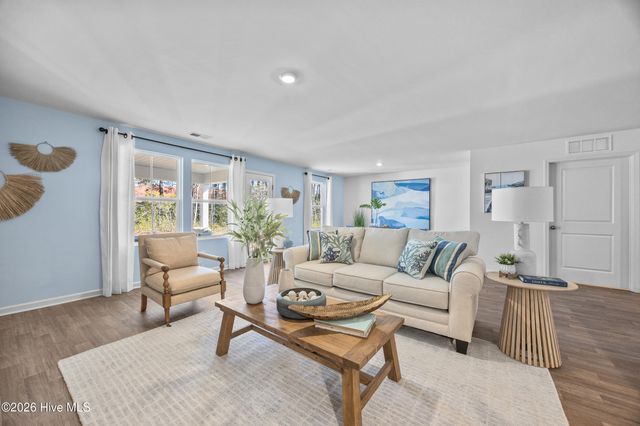 1017 Brooke Ridge Lane, Southport, NC 28461