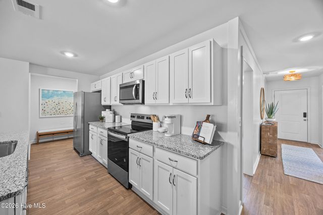 1017 Brooke Ridge Lane, Southport, NC 28461