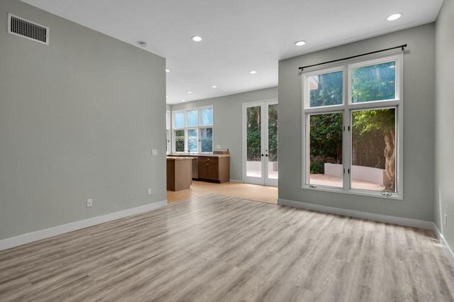 9756 Keeneland Row, La Jolla, CA 92037