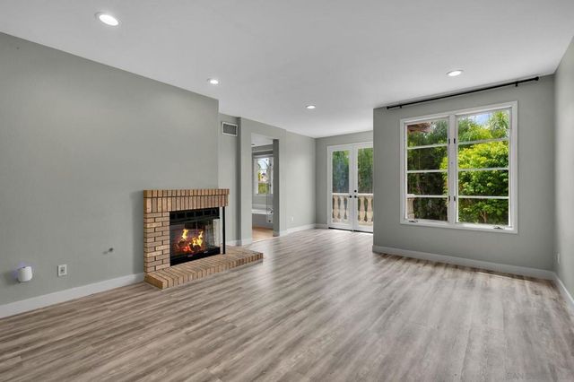 9756 Keeneland Row, La Jolla, CA 92037