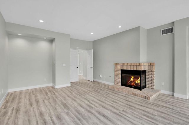 9756 Keeneland Row, La Jolla, CA 92037