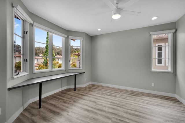 9756 Keeneland Row, La Jolla, CA 92037