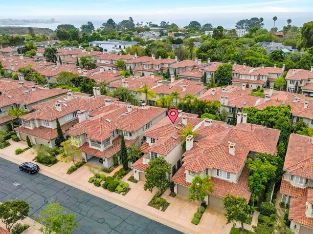 9756 Keeneland Row, La Jolla, CA 92037