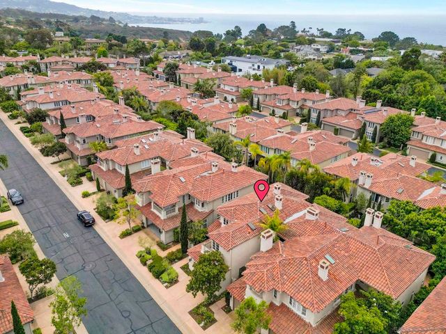 9756 Keeneland Row, La Jolla, CA 92037