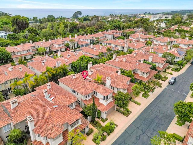 9756 Keeneland Row, La Jolla, CA 92037