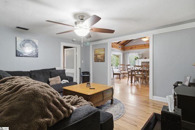 1706 Highway 11, Landrum, SC 29356