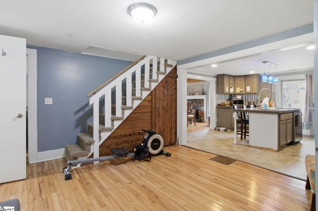 1706 Highway 11, Landrum, SC 29356