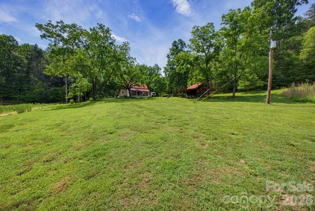 1239 W McGuinn Road, Mill Spring, NC 28756