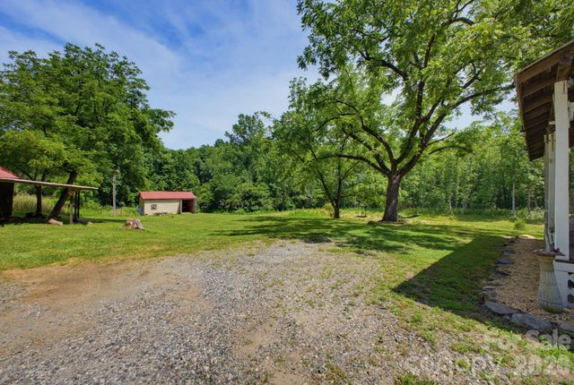 1239 W McGuinn Road, Mill Spring, NC 28756