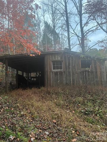 1239 W McGuinn Road, Mill Spring, NC 28756