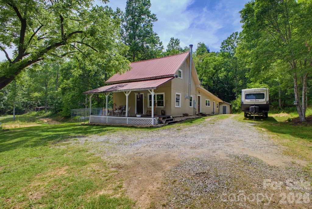 1239 W McGuinn Road, Mill Spring, NC 28756