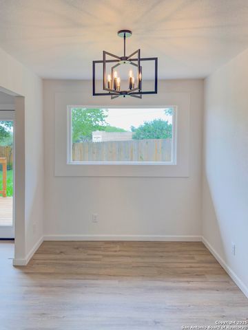 375 W Faust, New Braunfels, TX 78130