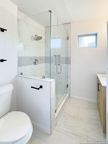 375 W Faust, New Braunfels, TX 78130