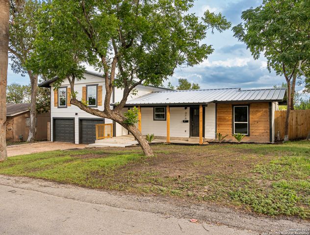375 W Faust, New Braunfels, TX 78130