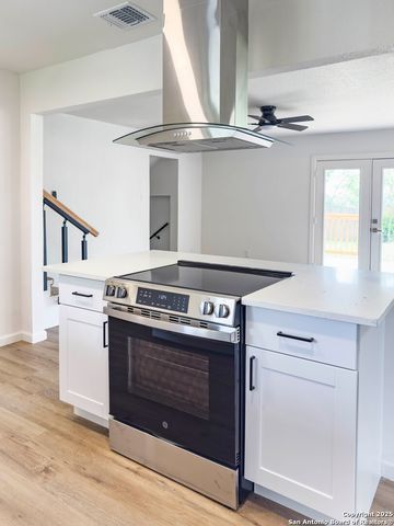 375 W Faust, New Braunfels, TX 78130