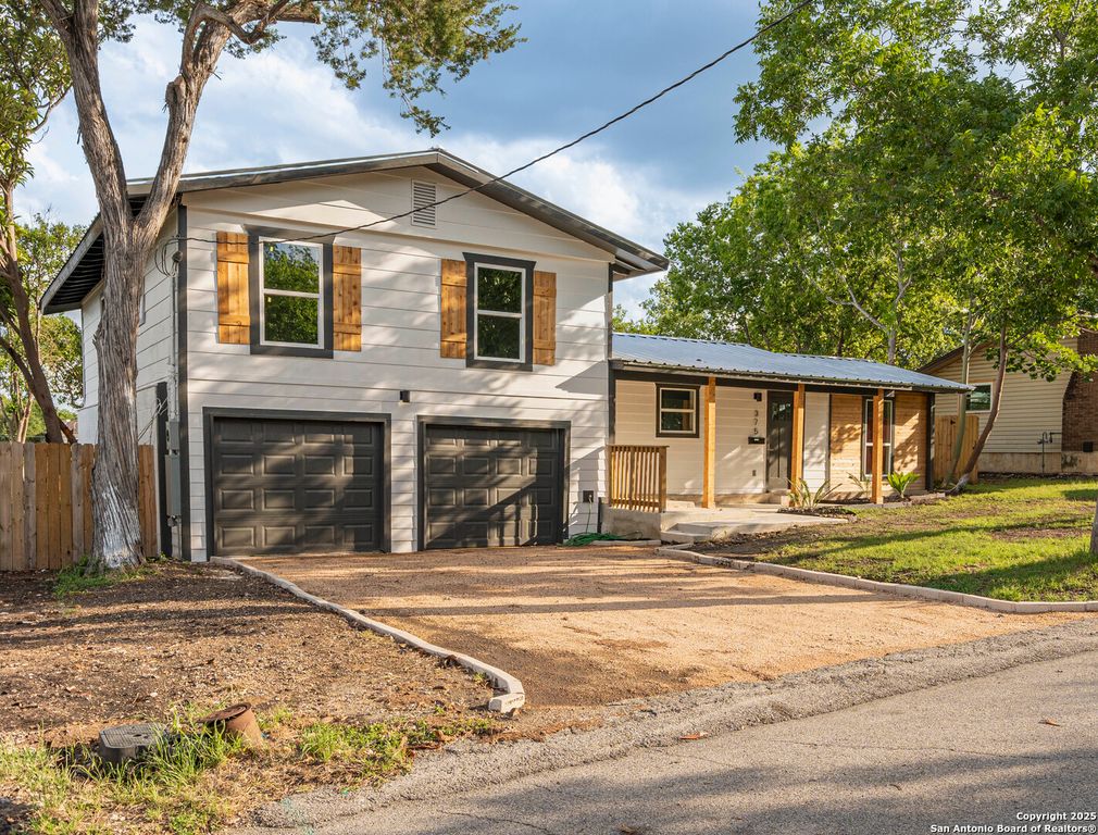 375 W Faust, New Braunfels, TX 78130