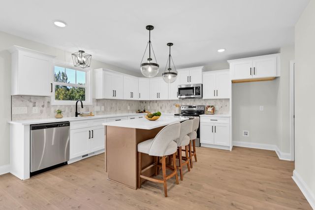 965 Palmyra Rd, Clarksville, TN 37040